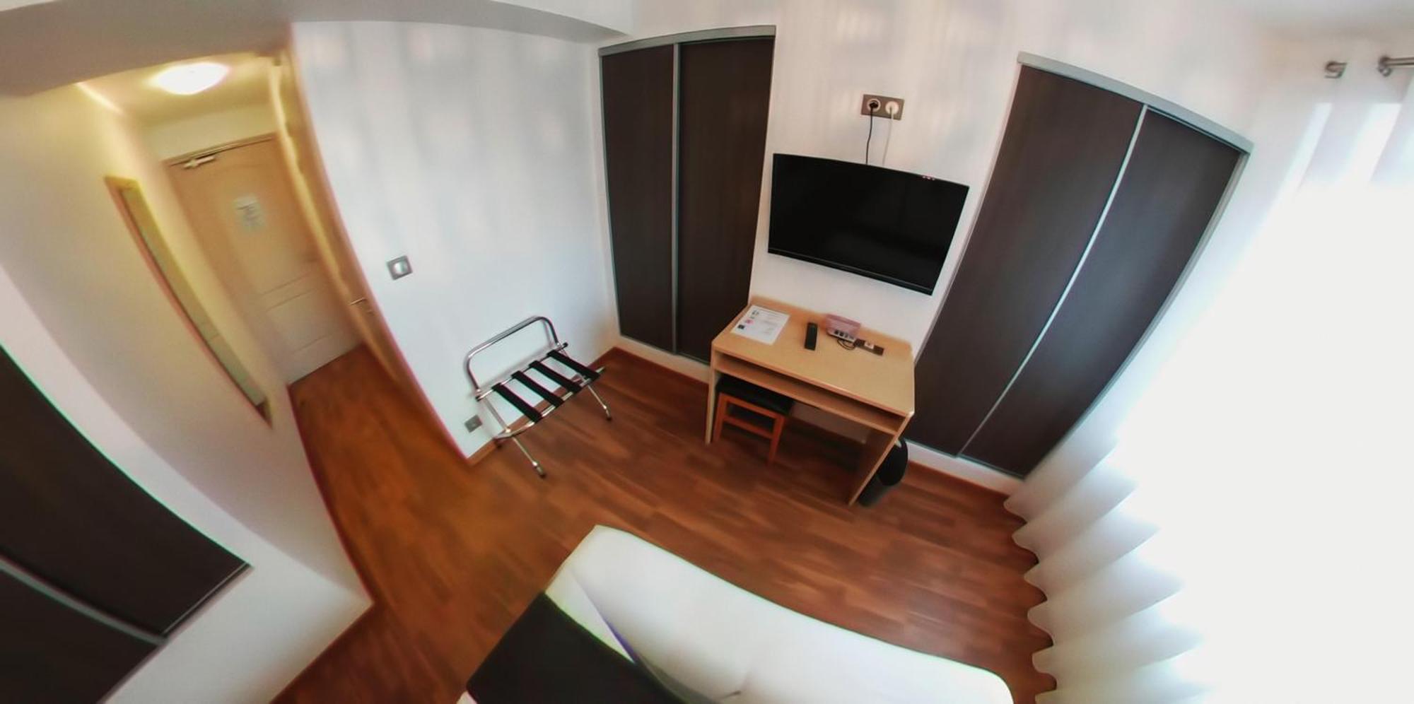 Hotel Au Bon Coin Cloyes-sur-le-Loir Εξωτερικό φωτογραφία