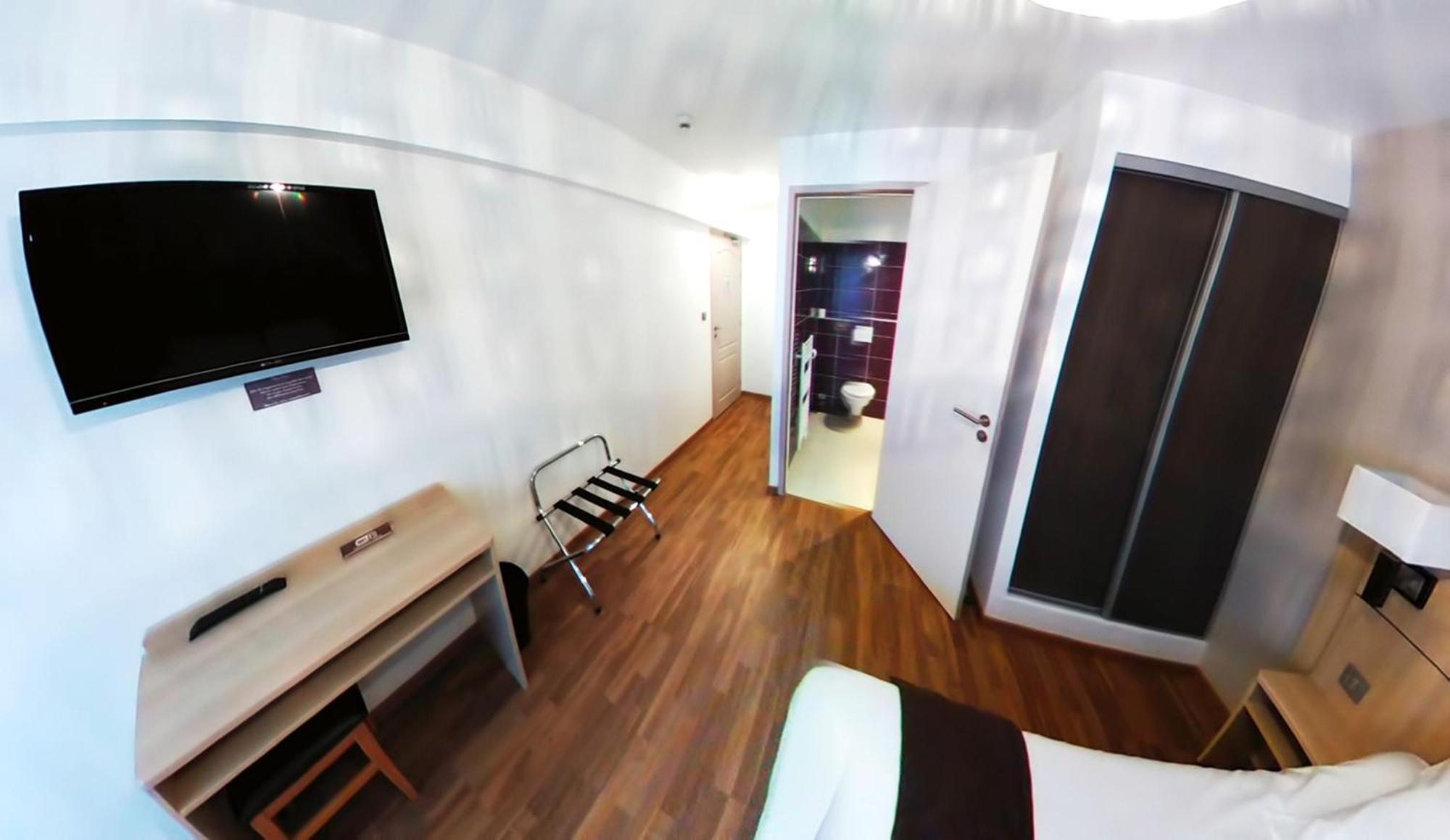 Hotel Au Bon Coin Cloyes-sur-le-Loir Εξωτερικό φωτογραφία